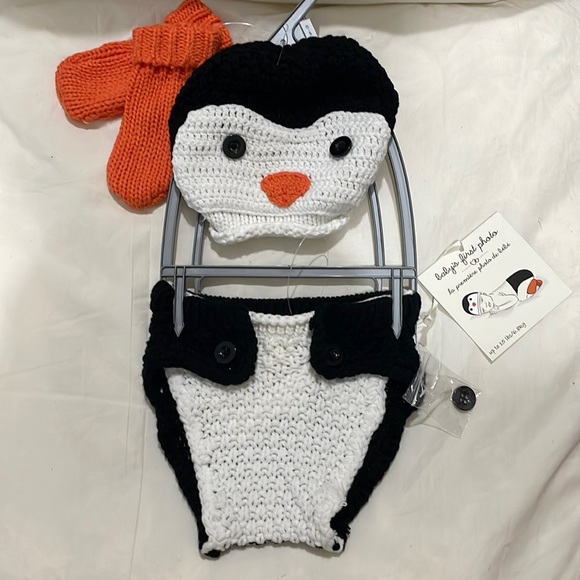BABY’s FIRST PHOTO SHOOT. Penguin outfit up to 15lbs. So adorable. - Picture 1 of 5